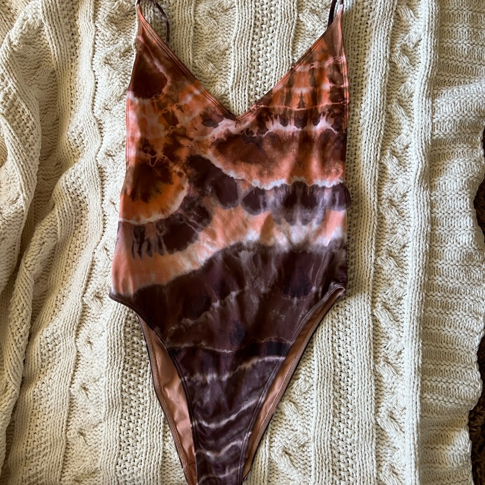 H&M one piece swimsuit